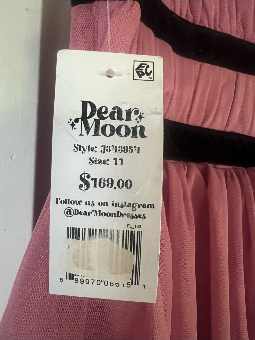 NWOT Dear Moon Dress
Deep V-Neck Shirred Bodice To Tiered Tulle Ballgown Dress - Picture 6 of 8